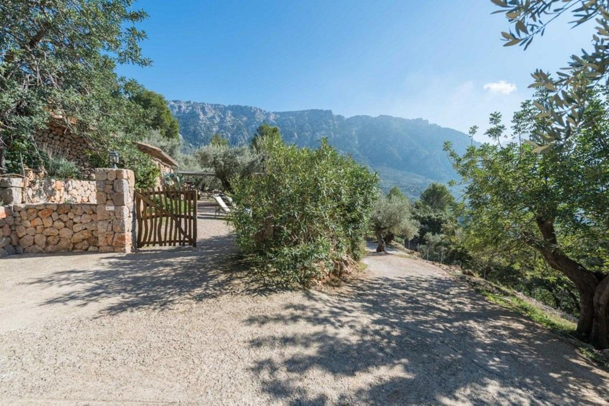 Casita De Montana Cerca Del Mar Guest House ฟอร์นาลุทซ์ ภายนอก รูปภาพ